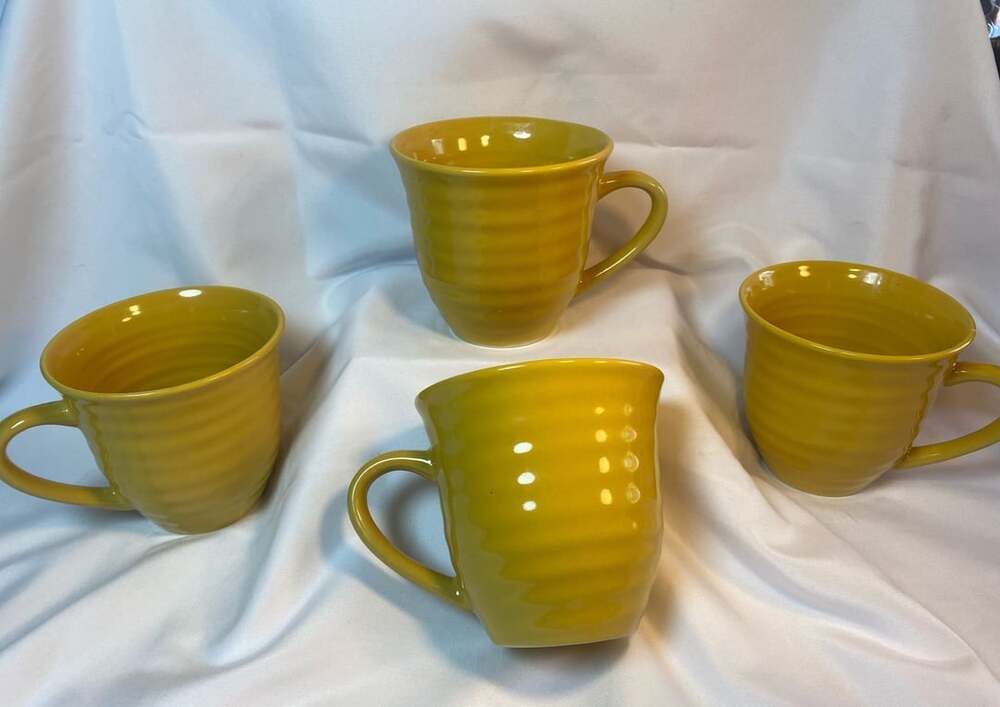 Home Trends Yellow Ribbed Coffee Mugs Set of 4